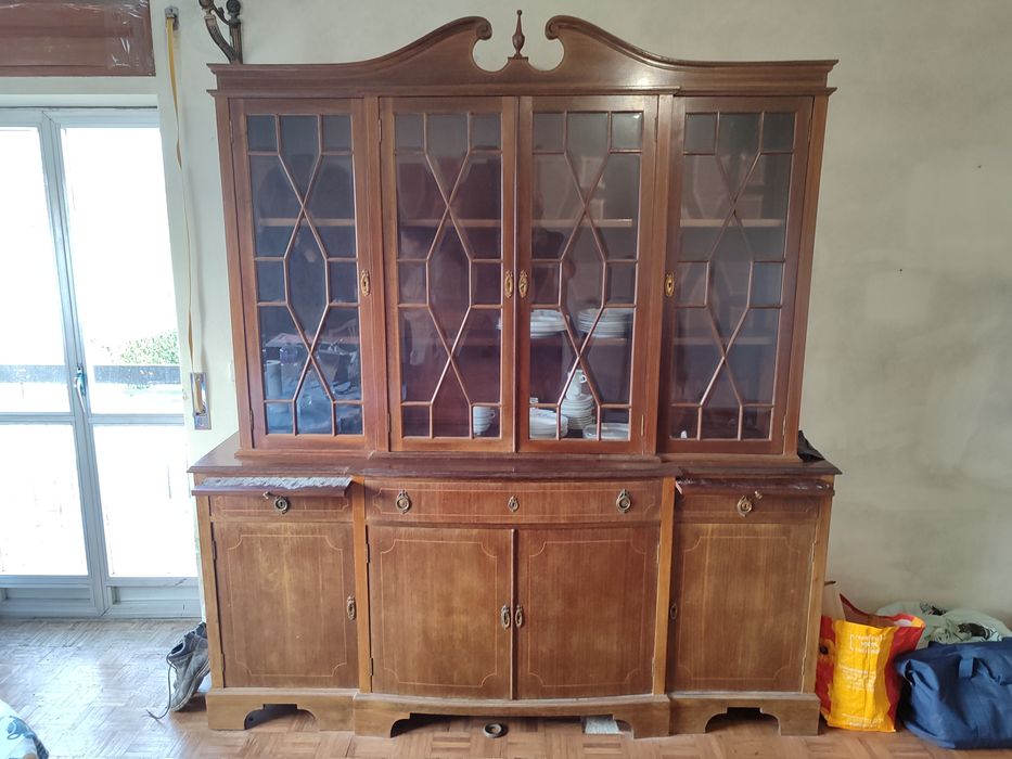 Móvel de sala castanho