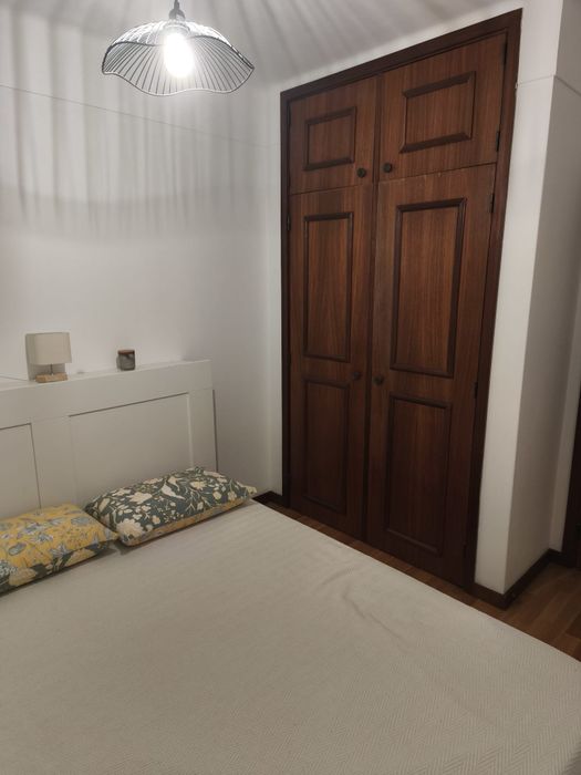 Quarto para arrendar