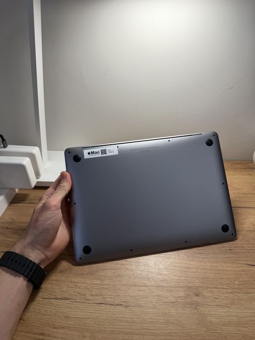 MacBook Air 13’ 2020 M1 16Gb RAM 256Gb SSD 89%