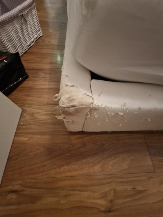Łóżko małżeńskie do odnowienia