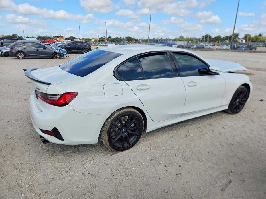 BMW 330XI 2020 гарний стан