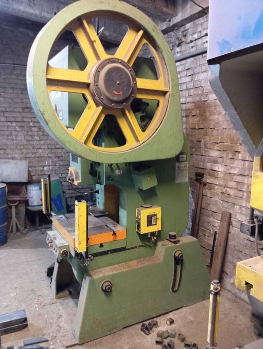 Prasa mimośrodowa 80T