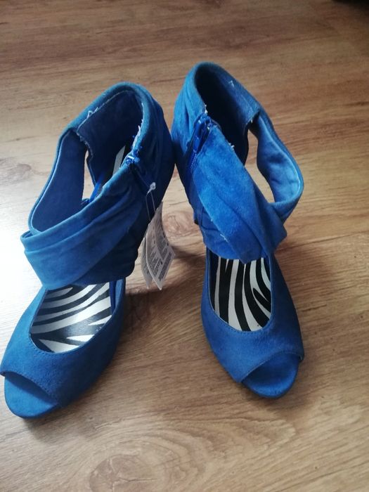 Sandałki na obcasie niebieskie Reserved rozm 38 nowe