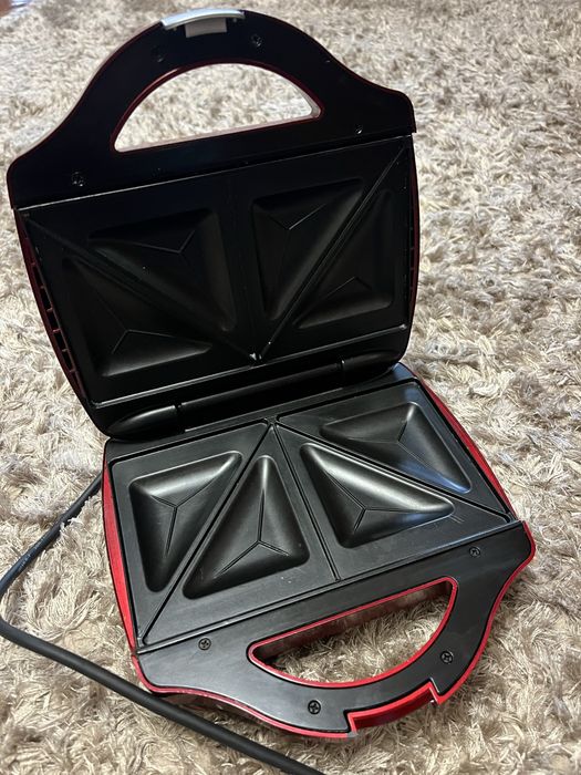 Бутербродниця Silver  750