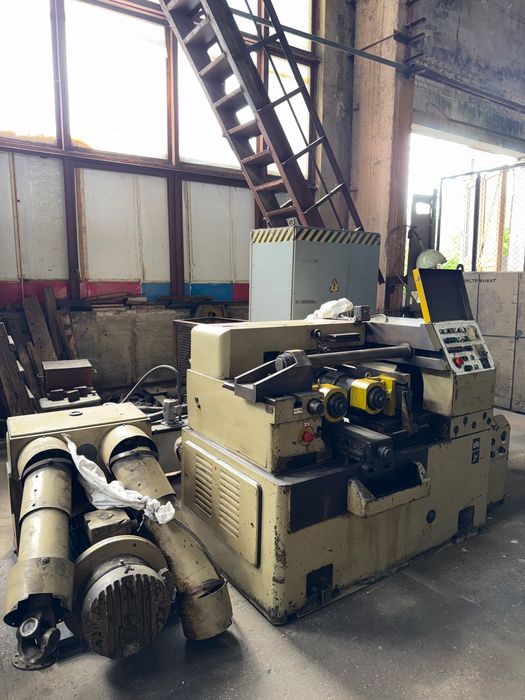Верстат різьбонакатний UPW-63
