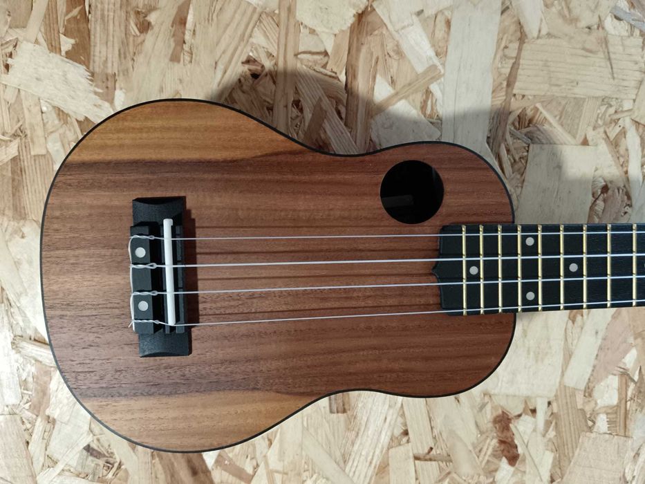 Ukulele Soprano453535816347166721