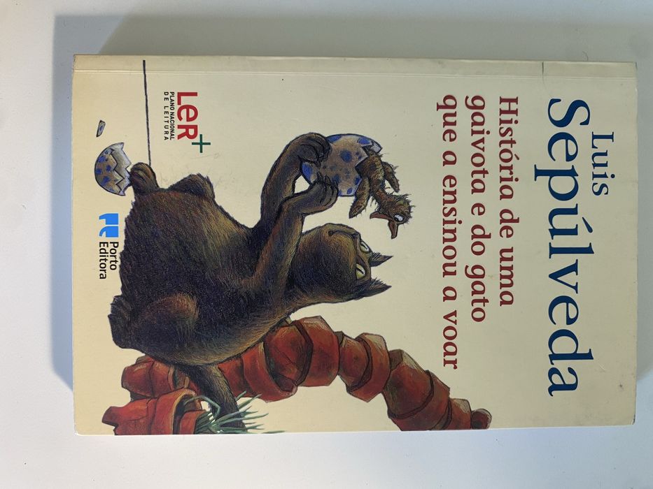 Livro “História de uma gaivota e do gato que a ensinou a voar”