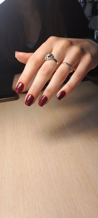 Пропоную послуги манікюру, нарощування та покриття ГЕЛЬ ЛАКОМ, педикюр