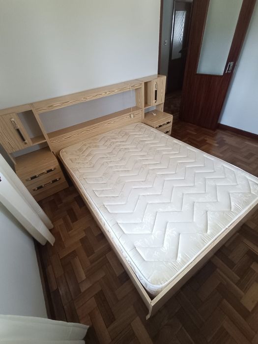 Cama casal e colchão