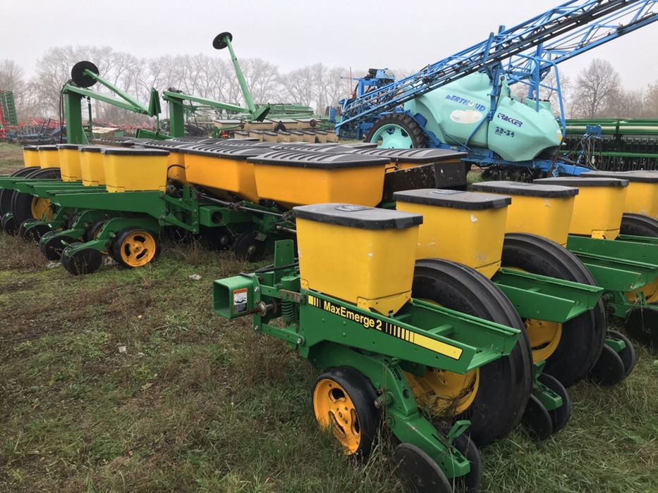 Сіялка пневматична  John Deere 7200(Джон Дир)