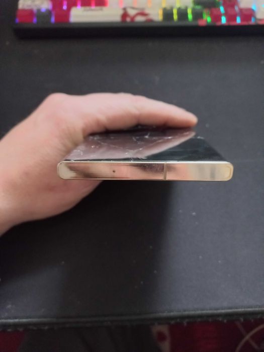 Samsung Galaxy S23 Ultra 5G 1TB.  Розбитий