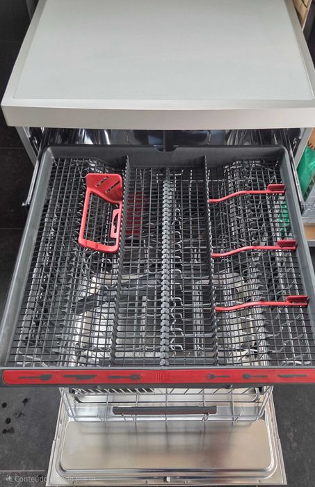 Máquina de lavar loiça AEG Favorit FFB53900ZM