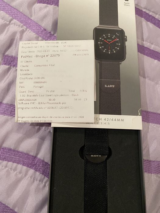 Apple Watch 44mm pulseira Milanesa Preta