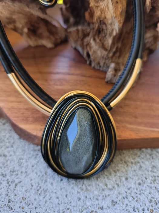Conjunto de joias colar e brincos