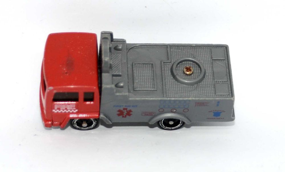 Model Resorak Auto Straż Pożarna 8022 1:64 die cast