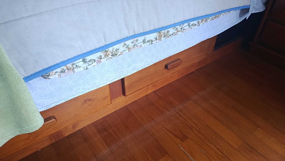 Vendo mobília de quarto cerne