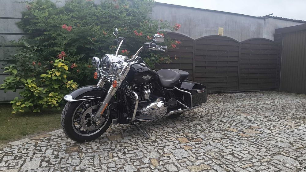 Sprzedam Harley - Davidson Road King z 2017 roku Łęczyca • OLX.pl