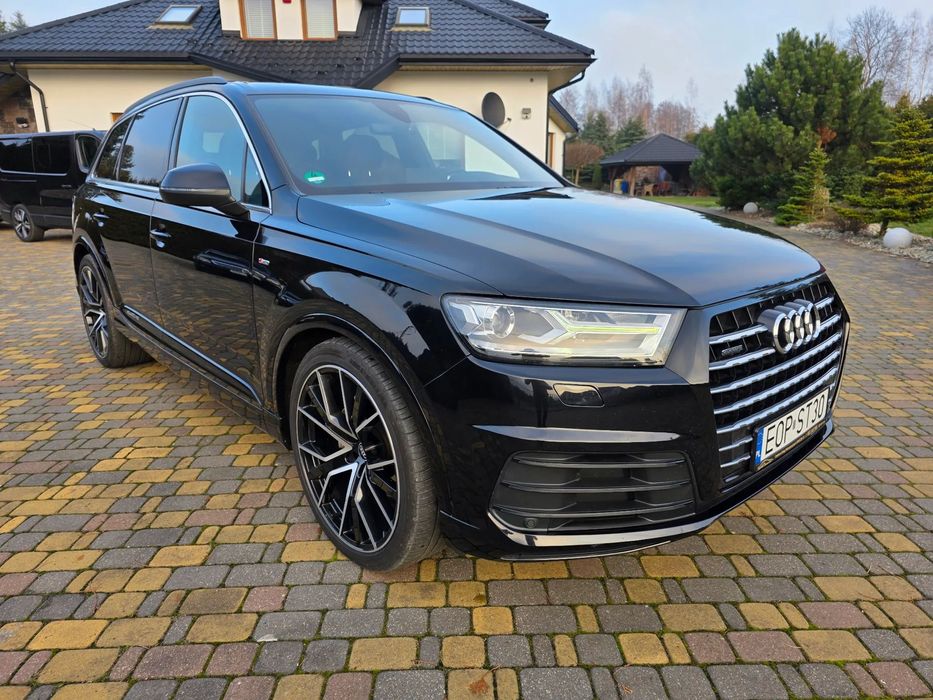 Audi Q7 audi q7  3,0tdi  3X S LINE