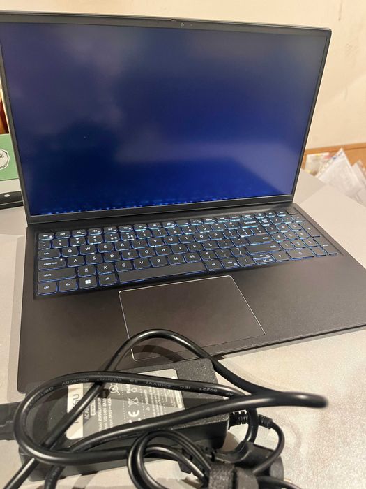 [3997/25] Dell Vostro 5510 16GB RAM Windows 11