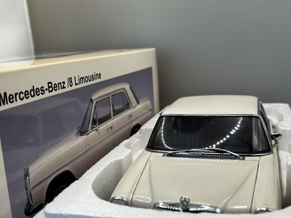 AutoArt Mercedes /8 Limousine 1:18 nr 76182 bardzo rzadki