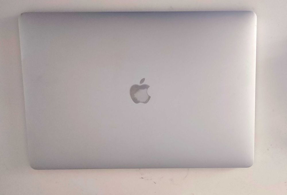 MacBook Pro 15" i9