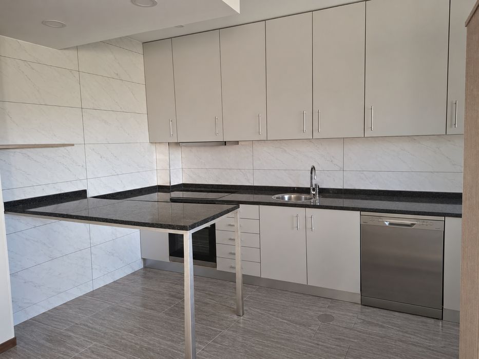 Moradia geminada T2 Gondomar