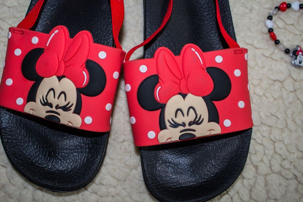 Шлепанцы на девочку Minnie Mouse