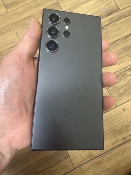 Galaxy S 24 Ultra  12/512gb