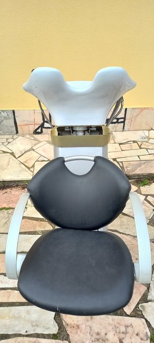 Secador com Coluna para salão cabeleireiro com cadeira Arroios • OLX  Portugal