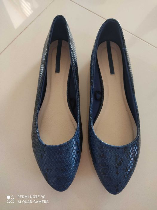 Granatowe baleriny damskie