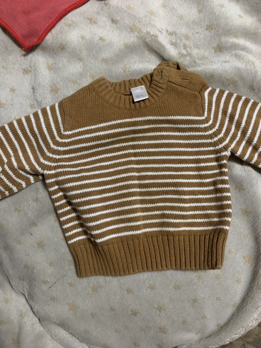 Відам одяг на дівчинку від 3 місяців до 1 року