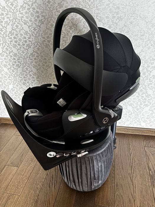 Автокрісло Cybex Cloud T+ plus Sepia Black i-Size з базою Isofix
