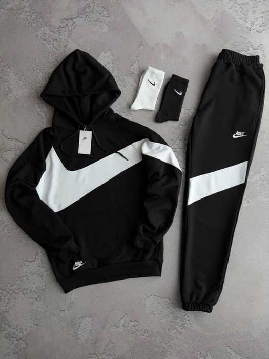 Чоловічий спортивний костюм найк комплект [4в1] Nike [S,M,L,XL,XXL]