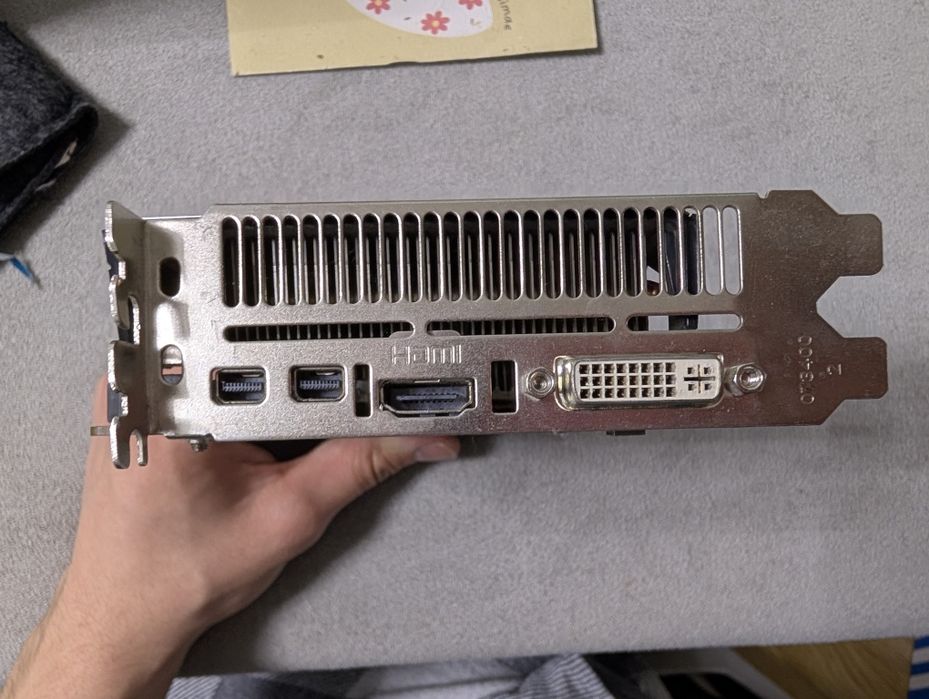 відеокарта r9 380 2gb