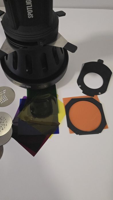 Strumienica GlareOne Spotlight PRO 40 stopni - projekcyjna