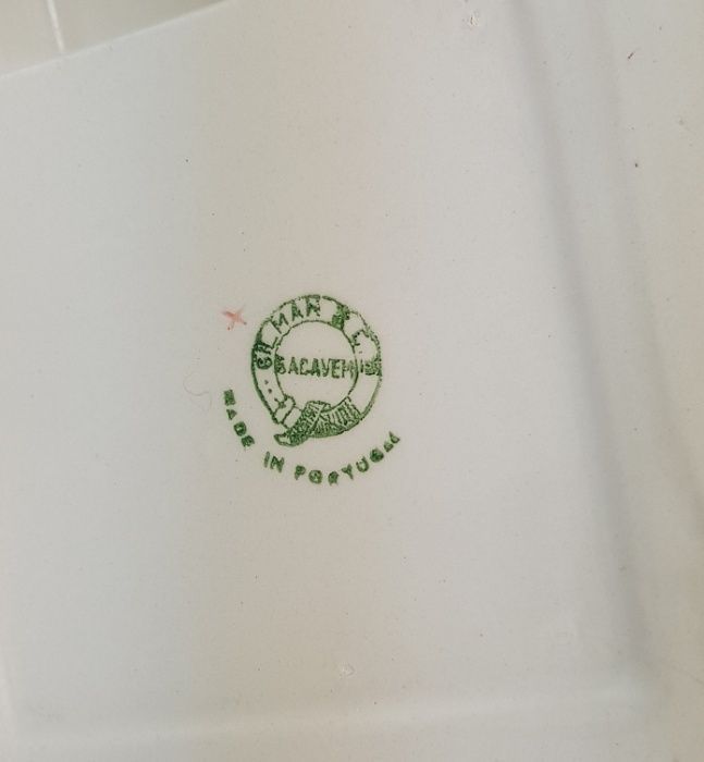 Cinzeiro Chaminé Algarvia Fábrica de SACAVÉM Gilman & C.