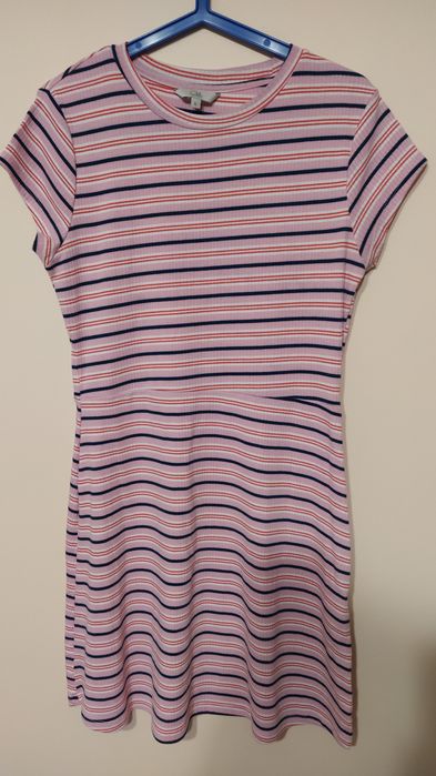 Sukienka w paski za darmo