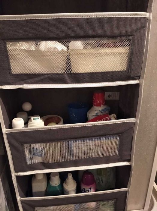 Organizer wiszący na drzwi 145×40 cm szary mocny