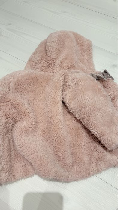 Шубка б/у 200 грн 68-74р.