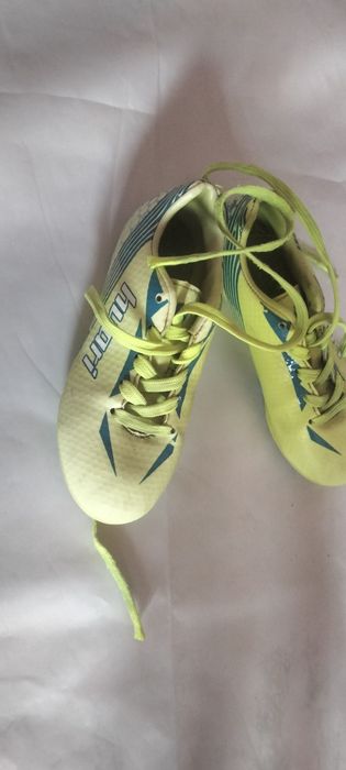 Obuwie sportowe korki dziecię