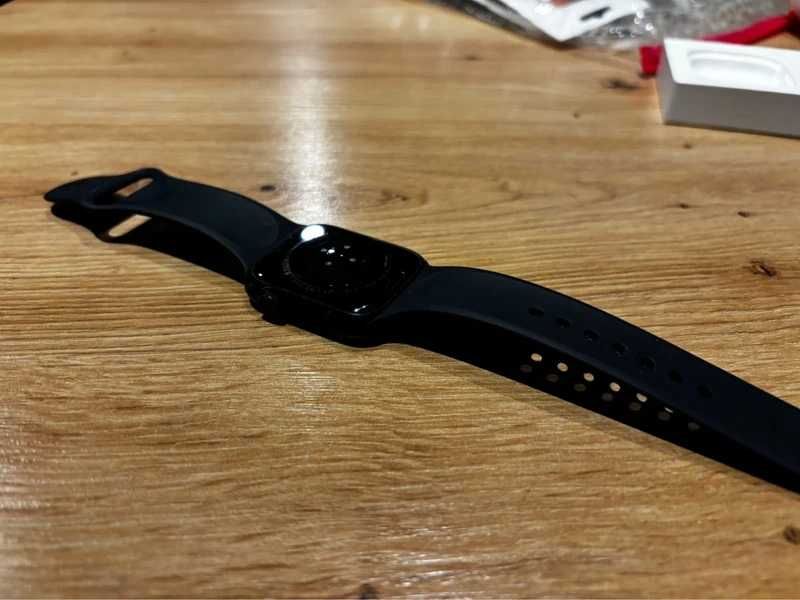 Apple Watch 8 GPS + cellular LTE 45mm
