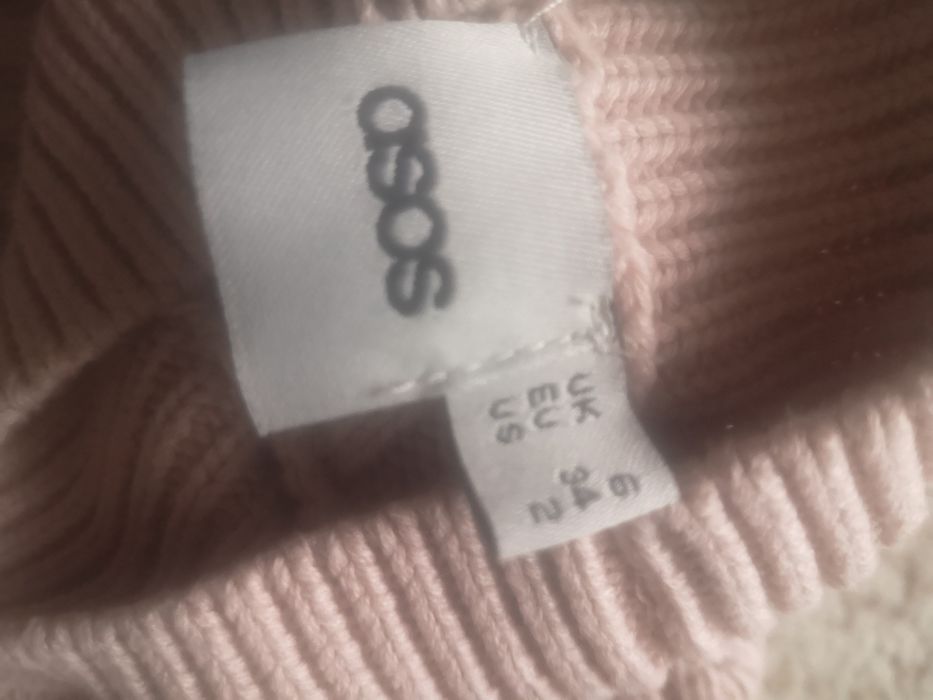 Sweterek asos 34