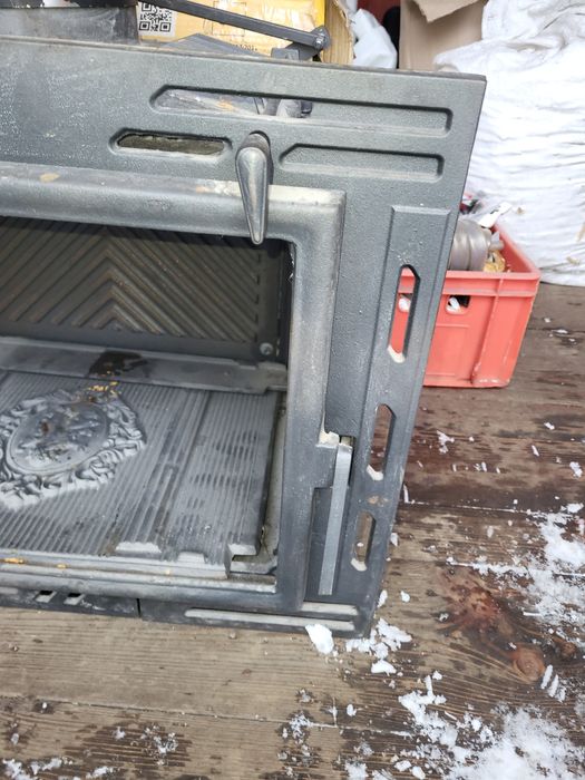 Чавунний камін виробництва Польщі