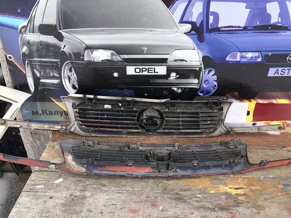 Решітка опель астра ф