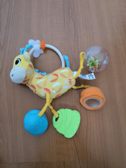 Conjunto brinquedos bebé chocalhos Chicco, Disney, Playgro e Nici