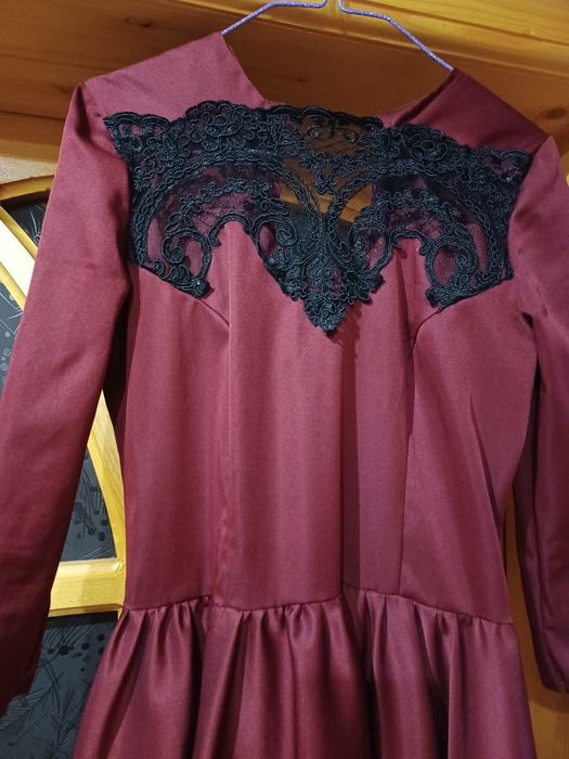 Продам сукню в чудовому стані