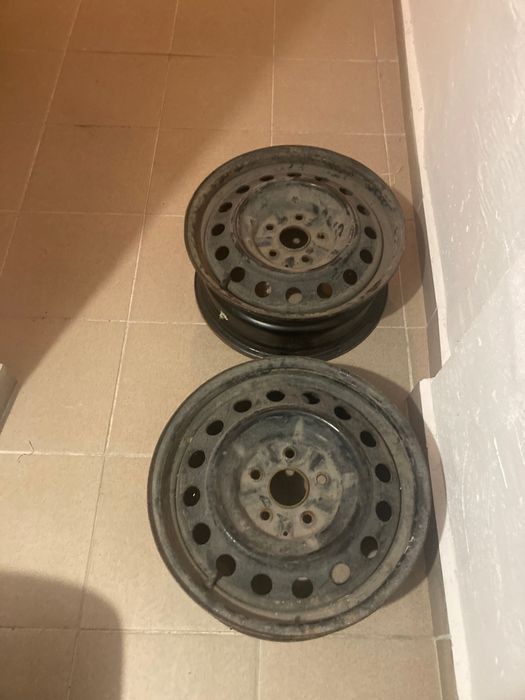 Felgi Stalowe 16” z dwoma oponami
