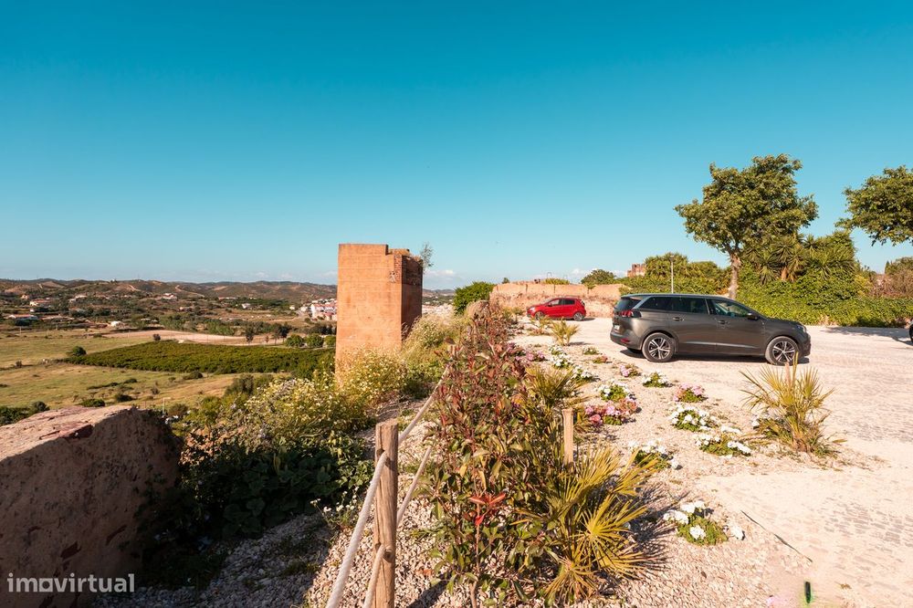 Casa mobilada no centro histórico de Silves