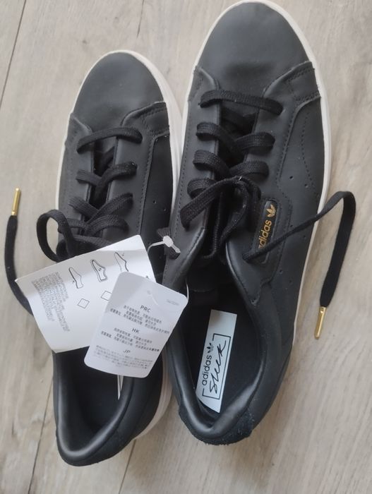 Buty sportowe adidas  Sleek W
