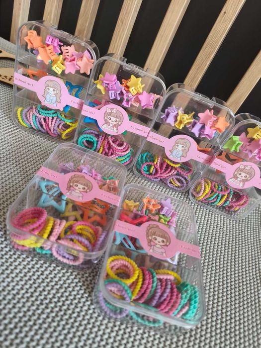 Duży zestaw dodatki akcesoria do włosów spinki gumki żabki nowe